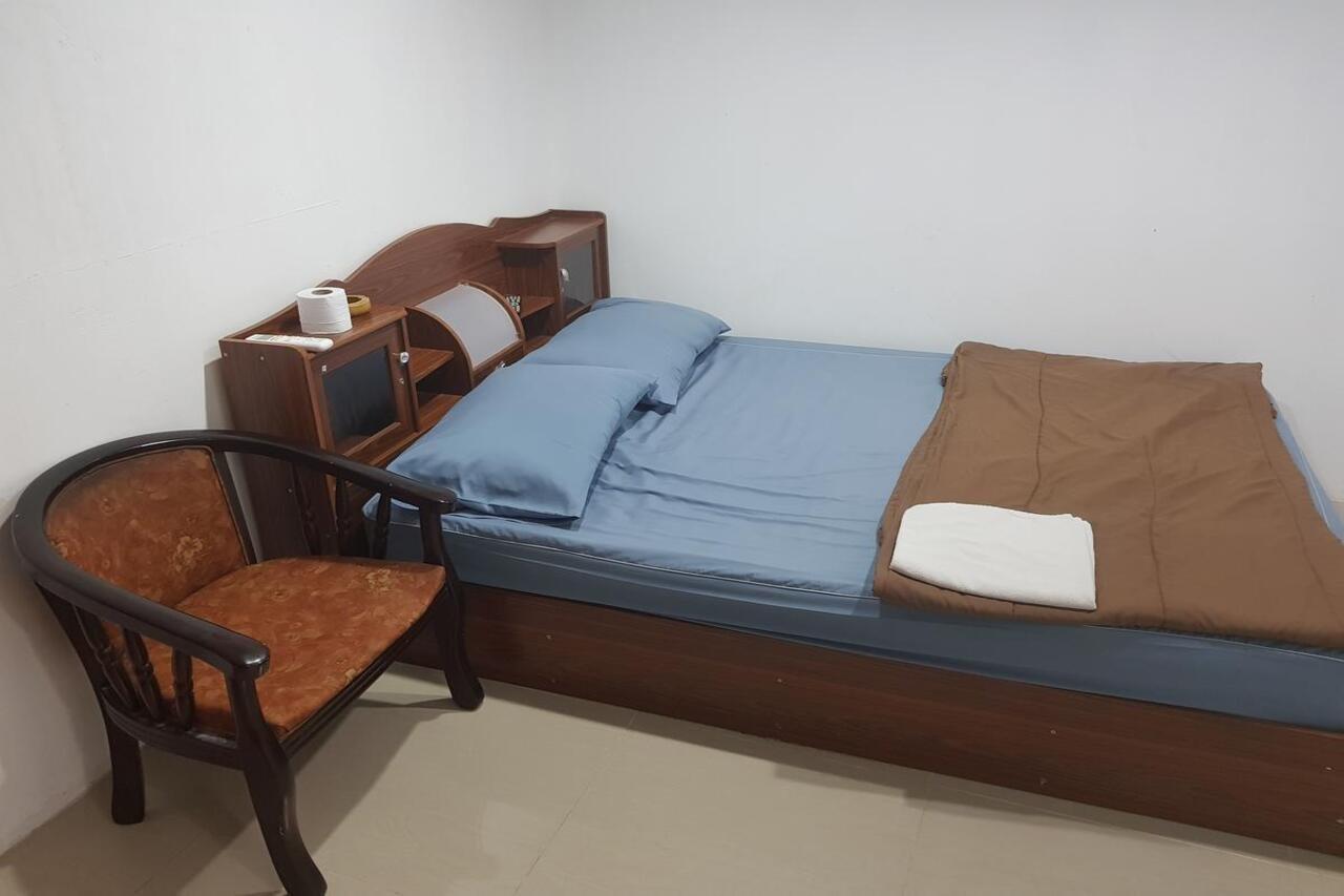 Royal Inn Kitchen And Bar Pattaya Ngoại thất bức ảnh